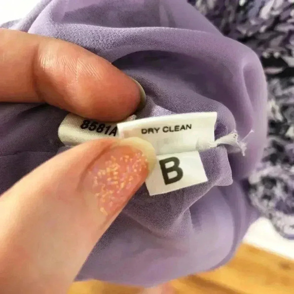 y2k Vintage Silk Lavender Ann Taylor Long Sleeved Blouse V Neck Size 8 - Picture 9 of 9